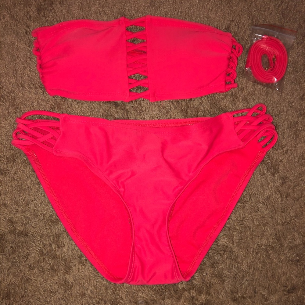 Swim suit top - (xs) bottoms- (s)